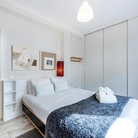 Im On Charming * Lagos