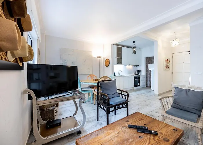 Im On Charming 라고스