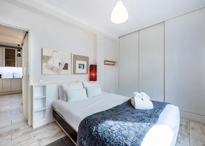 Im On Charming * 라고스